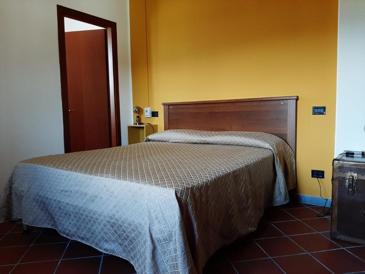 Agriturismo Calendiluna Luni Buitenkant foto